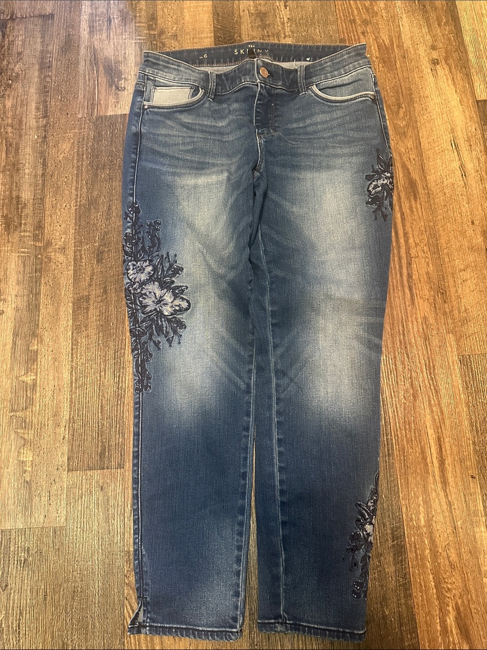 Embroidered Dark Blue Skinny Women’s Jeans